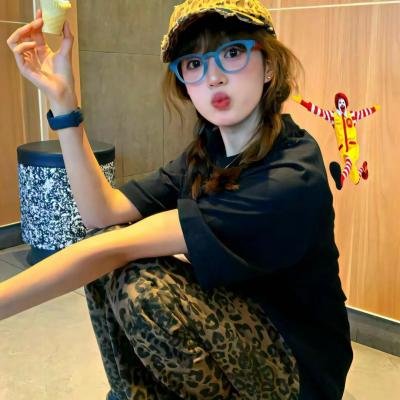女王与叛徒